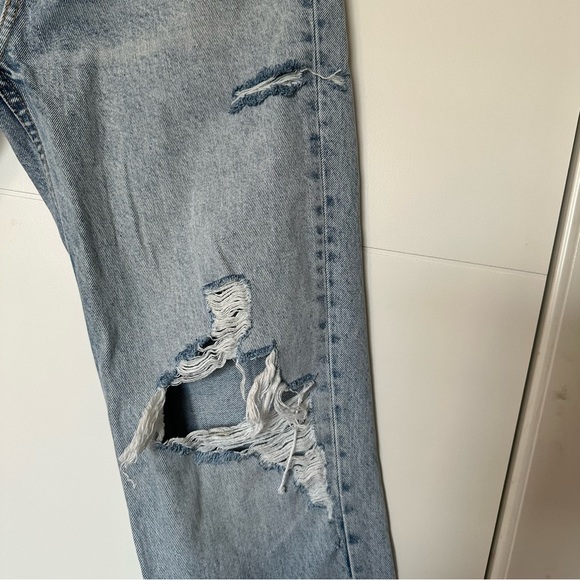 Size 4 Zara distressed jeans - Picture 11 of 11